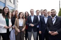 0_YEPP_Vorstand_mit Premier Kyriakos Mitsotakis